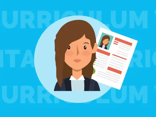 Donna con curriculum in mano, pronta per l'invio curriculum aziende che assumono.
