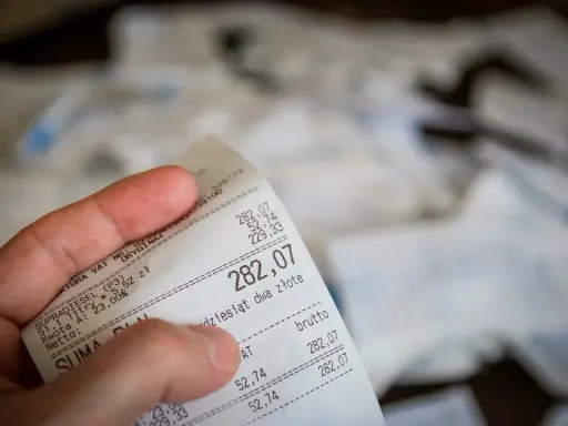 Scontrino per acquisto carburante, utile per la detrazione bollo auto partita iva.