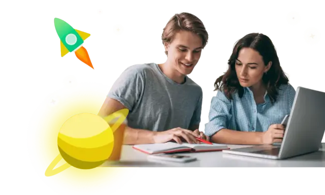 Giovani studiano con un laptop e quaderni, circondati da elementi spaziali come un razzo e un pianeta. Scopri i lacerba corsi gratuiti per un futuro brillante.