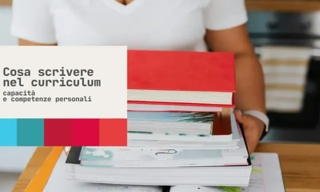 Cosa scrivere nel curriculum: capacità e competenze personali. Un mucchio di libri, tra cui uno rosso, suggerisce la ricerca di conoscenze per valorizzare le proprie abilità.