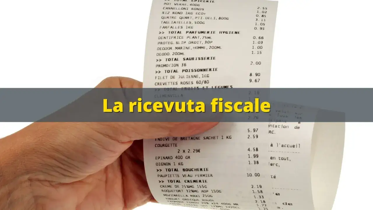 Dettagli di vari tipi di fattura, con un focus su alimentari e igiene. La ricevuta fiscale mostra acquisti di verdura, carne, latticini e profumeria.